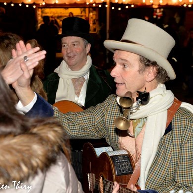 DICKENS MUSE 2016-12-16 Jette (45)v (1000x1000).jpg
