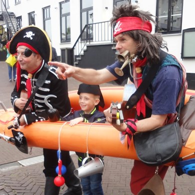 PIRATENBOOT 2017-07-01 Oud-Beijerland (13)vb (1000x1000).jpg