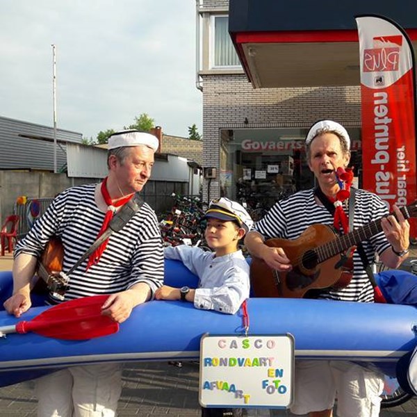 MATROZENBOOT 2017-06-13 Wellen - Casco Rondvaart.jpg