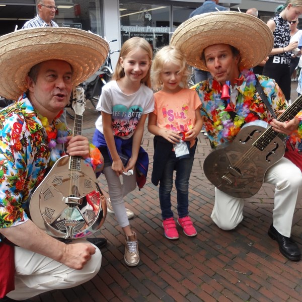 TROPICAL DOBRO  2017-07-27 3.jpg