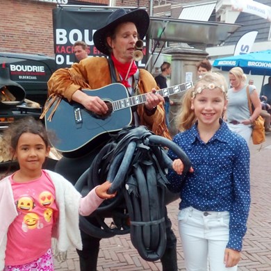 COWBOY SILLY BILLY 2017-08-24 Oldenzaal (03)vb (1000x1000).jpg