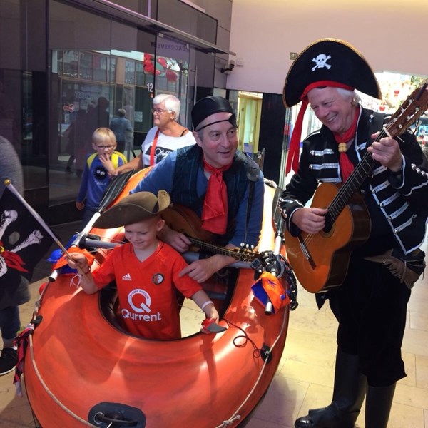 PIRATENBOOT 2017-09-24 Schiedam (03)v (1000x1000).JPG