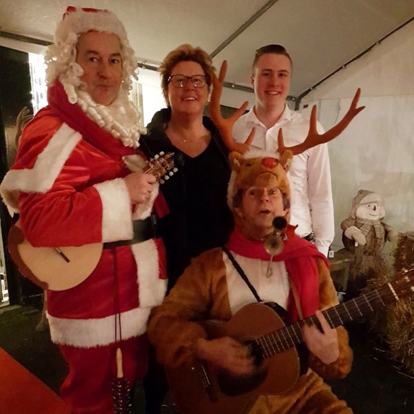 SANTA & RUDOLF 2017-11-30 Wormer (08)vb (1000x1000).jpg