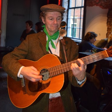 IRISH MUSE 2017-11-17 Leiden (16)v2 (1000x1000).JPG