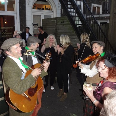 IRISH MUSE 2017-09-23 Den Haag (14)v (1000x1000).JPG