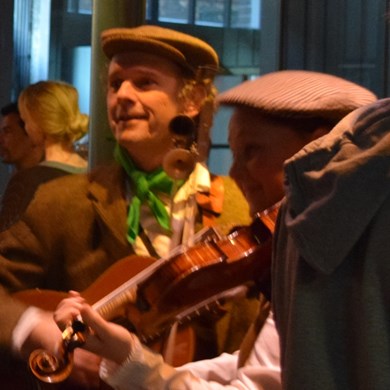 IRISH MUSE 2017-11-17 Leiden (18)v4 (1000x1000).jpg