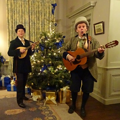 DICKENS MUSE 2017-12-17 Lisse (63)vb (1000x1000).jpg