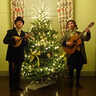 DICKENS MUSE 2017-12-17 Lisse (58)vb (1000x1000).jpg