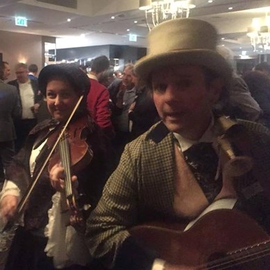 DICKENS MUSE 2017-12-20 Leiden (24)v (1000x1000).jpg