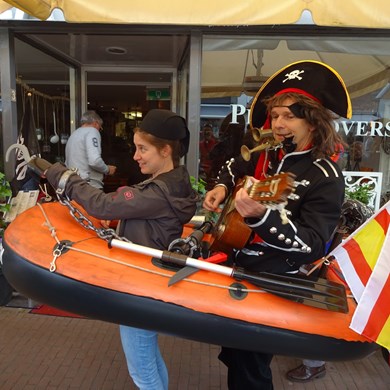 PIRATENBOOT 2018-05-19 (27) (1000x1000).JPG
