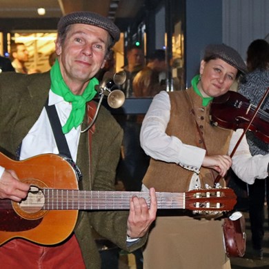 IRISH MUSE 2018-09-21 Bodegraven (4)v (1000x1000).JPG