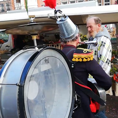 BLIKKEN RIK 2019-03-20 Leiden (markt) (32)vb.jpg
