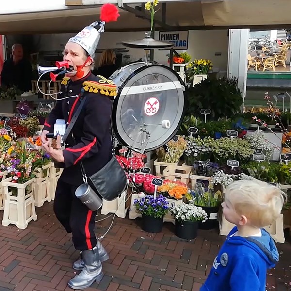 BLIKKEN RIK 2019-03-20 Leiden (markt) (33)vb.jpg