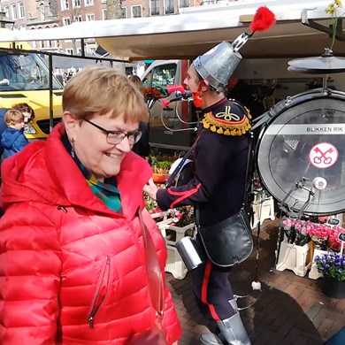BLIKKEN RIK 2019-03-20 Leiden (markt) (07)vb.jpg