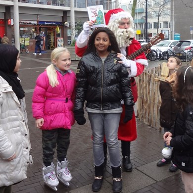 SANTA 2015-12-19 Utrecht (07)v (1000x1000).JPG