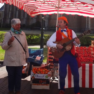ORANJE BOVEN 2016-04-23 Renesse (14)vb (1000x1000).jpg