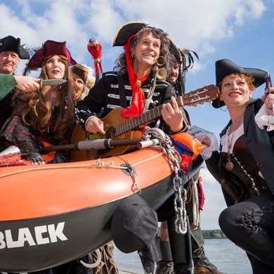 PIRATENBOOT 2018-09-30 (07)vb (1000x1000).jpg