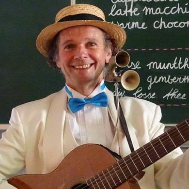 WIT CHIQUE 2019-06-28 Leiden (02v) (1000x1000).JPG