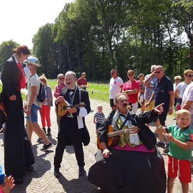 OBER UNTER TRIO 2019-07-21 Heemskerk (77)v (1000x1000).JPG