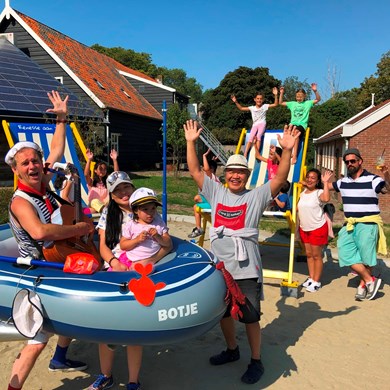BEREND BOTJE 2019-08-01 Renesse (48)v (1000x1000).jpg