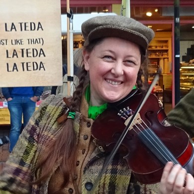 IRISH MUSE 2019-10-13 Zuidlaren (20)vb (1000x1000).jpg