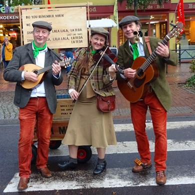 IRISH MUSE 2019-10-13 Zuidlaren (07)vb (1000x1000).jpg