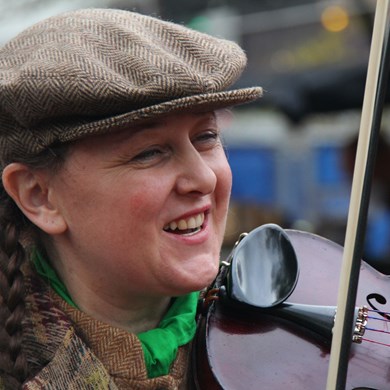IRISH MUSE 2019-10-13 Zuidlaren (82)vb (1000x1000).jpg