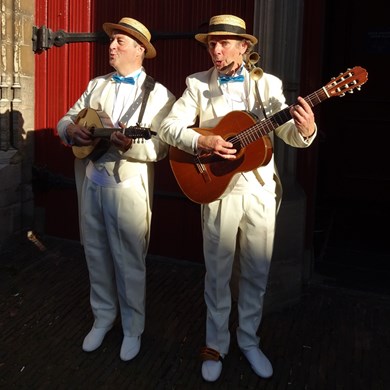 WIT CHIQUE 2019-06-28 Leiden (14v) (1000x1000).JPG