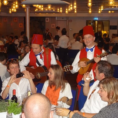 PARATATA 2014-10-03 Rotterdam (05)v (1000x1000).jpg