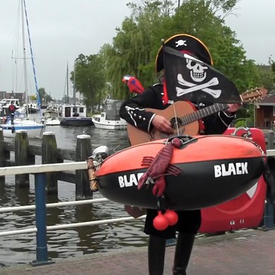 PIRATENBOOT 2019-09-28 Almere (v)b (1000x1000).jpg