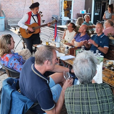 MONSIEUR SJANSON 2021-08-14 Leiderdorp (08)vvb (1000x1000).jpg