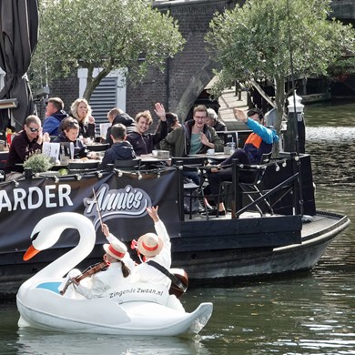 ZINGENDE ZWAAN 2021-10-04 (680)vb (1000x1000).jpg