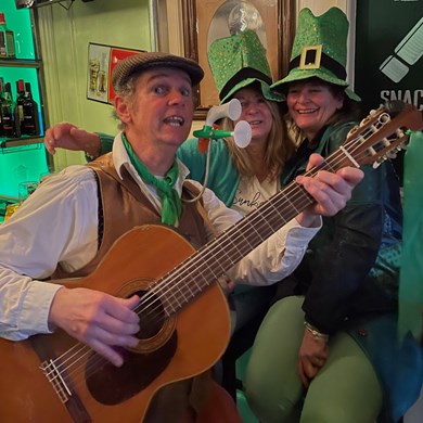 IRISH MUSE 2022-03-19 Zeist (1)vb (1000x1000).jpg