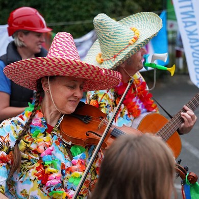 TROPICAL TROUBADOURS 2024-08-22-Koudekerk-ad-Rijn-(15)vb-Tim-de-Jong-(DeJongShots)-web.jpg