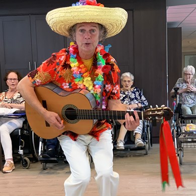 TROPISCHE-TROUBADOUR-2024-08-30-Elst-(8)vbb-web.jpg