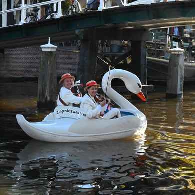 ZINGENDE ZWAAN 2024-10-03-Leiden-(3)v-web.jpg