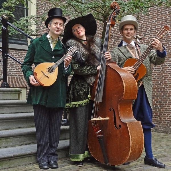 Oegstgeest kasteel Oud Poelgeest DICKENS MUSE muzikanten trio akoestisch mobiel