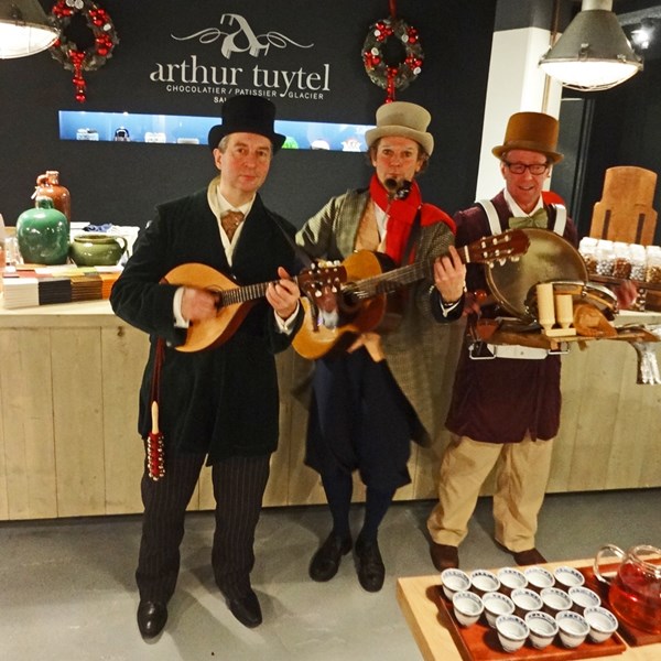 DICKENS MUSE 2015-12-19 Papendrecht (30vb) (1000x1000).jpg